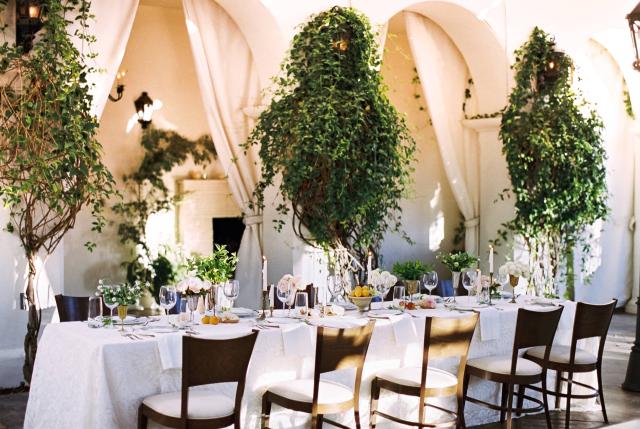 Guest Table with Chairs at Romantic Riviera