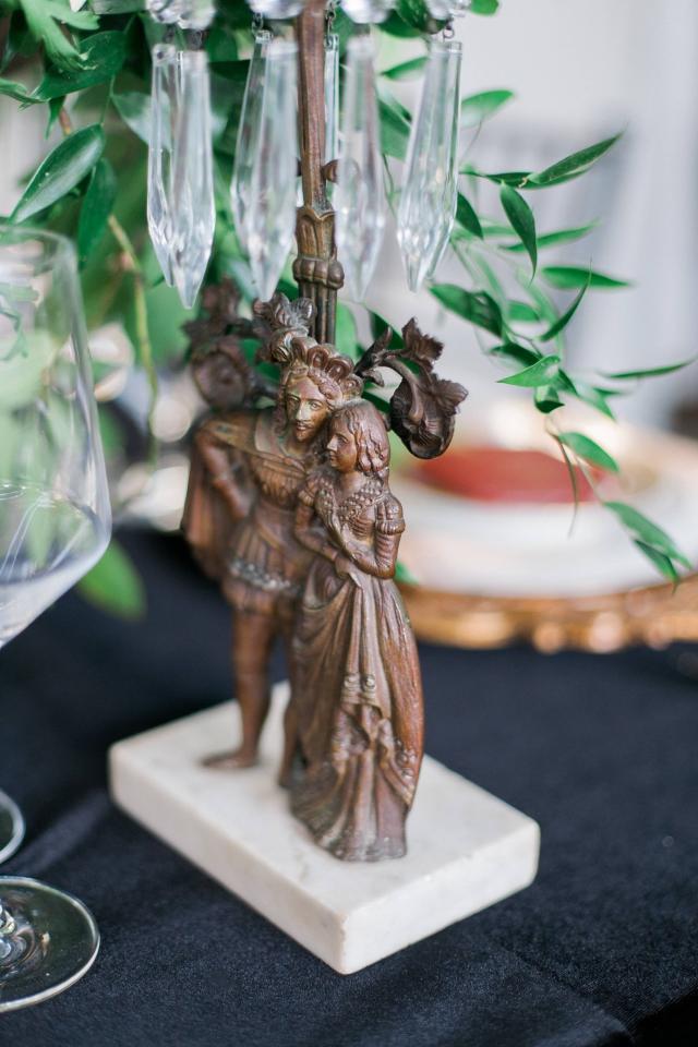 Miniature Statue of Couple for Spanish Nights