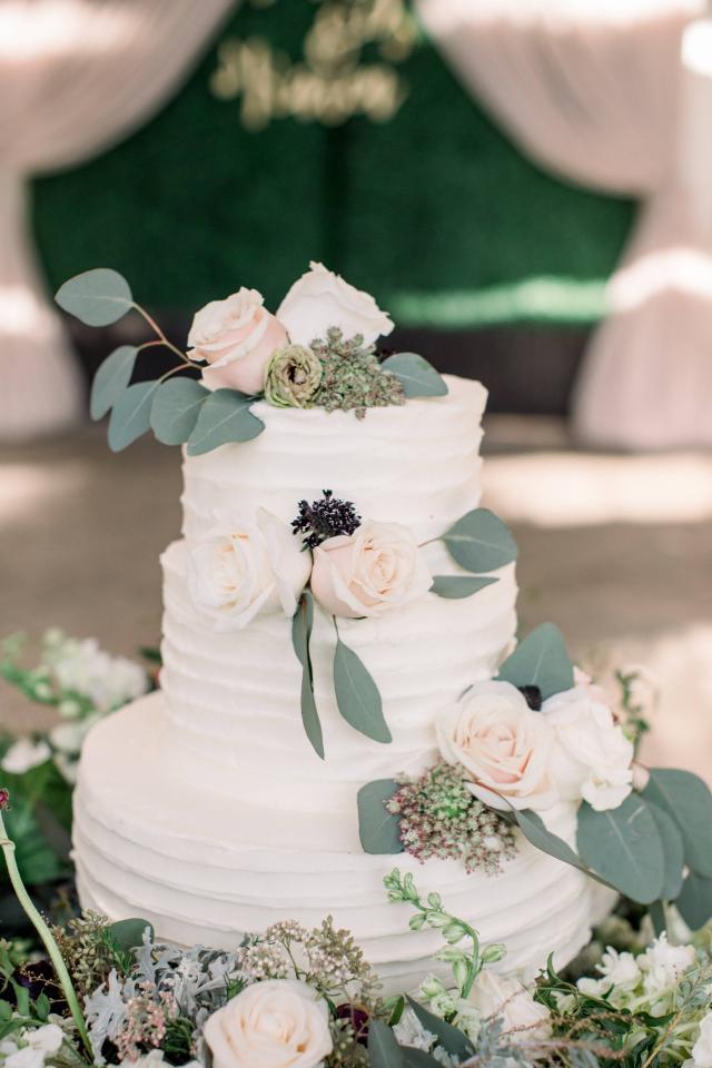 Close Up of Cake for Karen & Andy’s Wedding